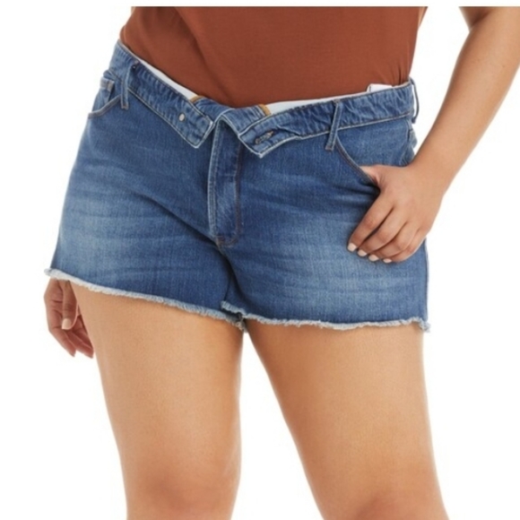 Good American Cut-off Fold Over Waistband Jeans - Picture 3 of 15